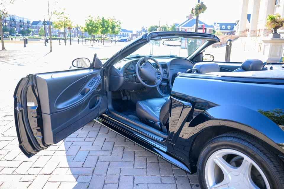 2000 Ford SN95 Mustang - Image 17 of 20