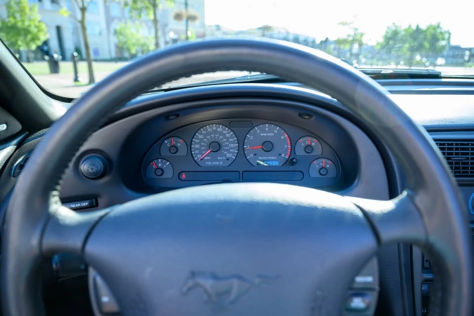 2000 Ford SN95 Mustang - Image 13 of 20