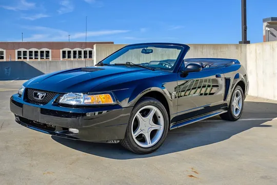 2000 Ford Mustang GT Convertible