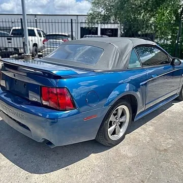 2000 Ford Mustang GT