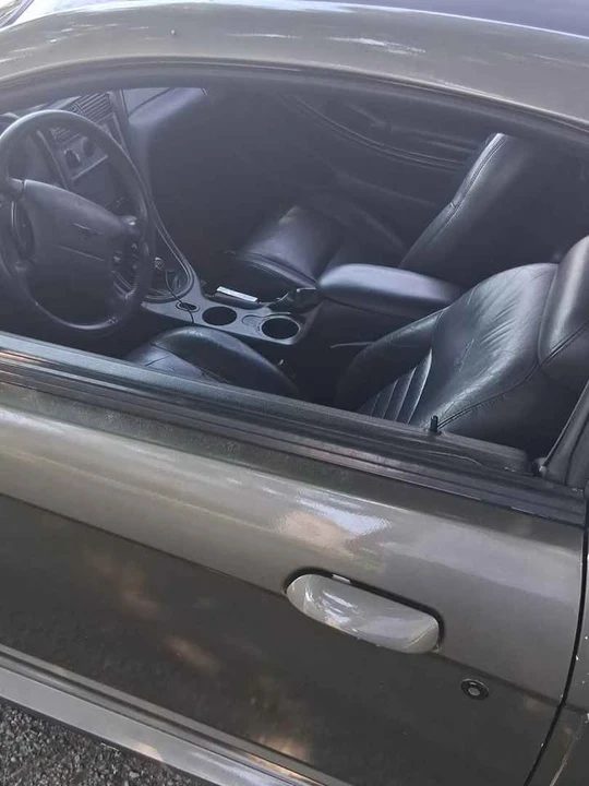 2000 Ford SN95 Mustang - Image 3 of 3