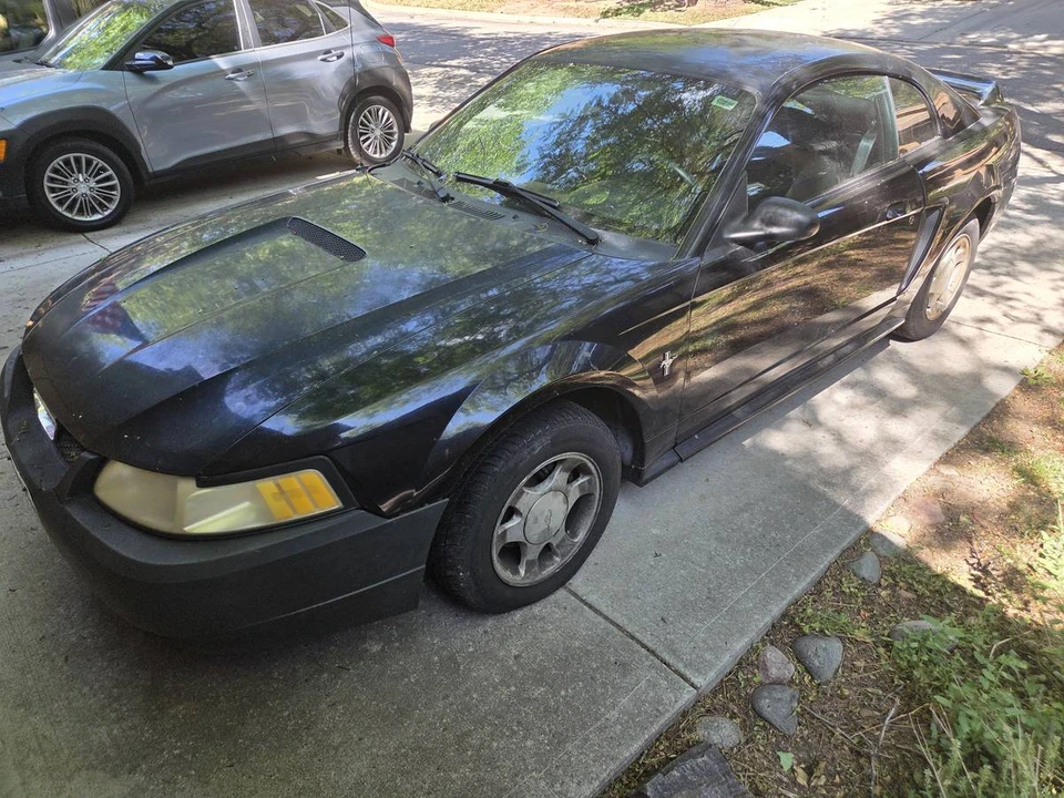 2000 Ford SN95 Mustang - Image 2 of 5