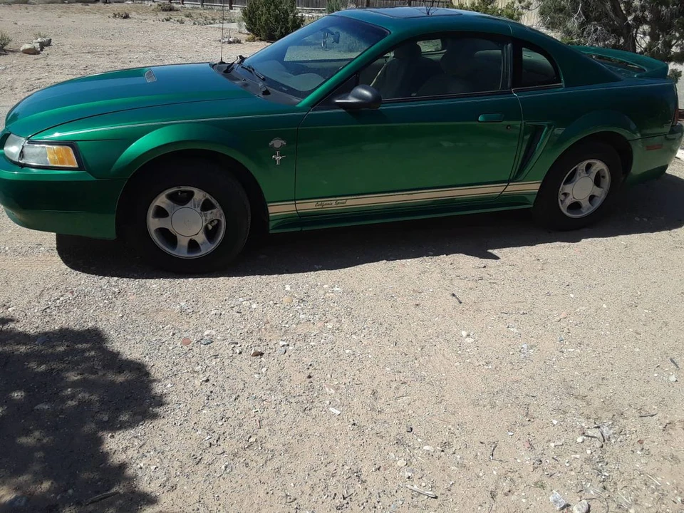 2000 Ford SN95 Mustang - Image 3 of 3