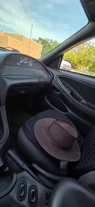 2000 Ford SN95 Mustang - Image 8 of 13