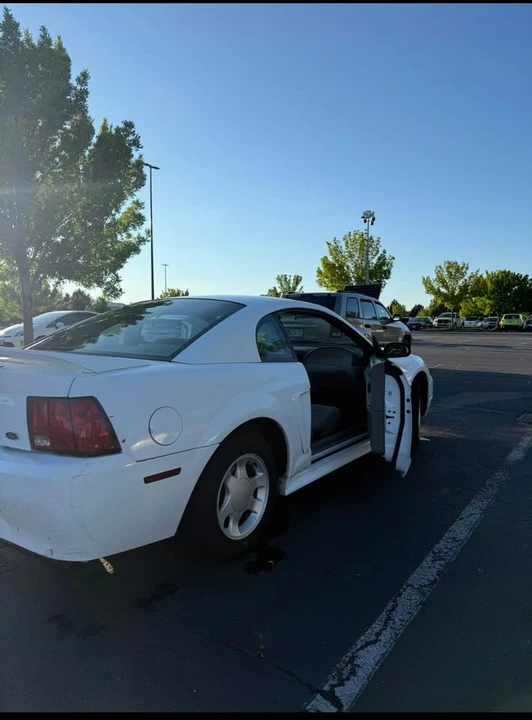 2000 Ford SN95 Mustang - Image 4 of 8