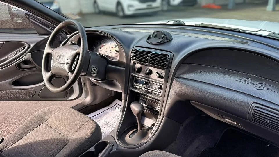 2000 Ford SN95 Mustang - Image 16 of 20