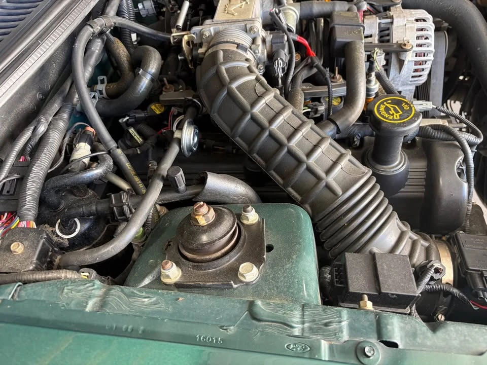 2000 Ford SN95 Mustang - Image 16 of 20