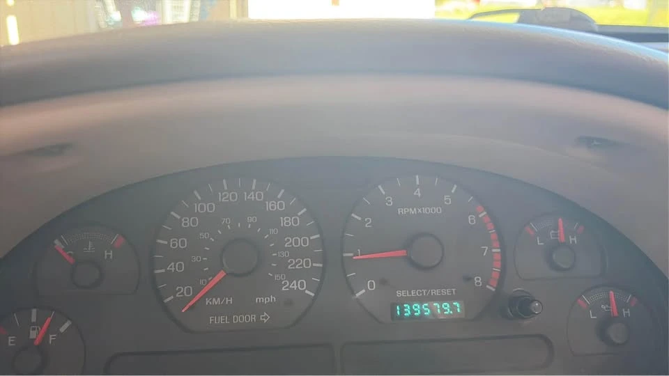 2000 Ford SN95 Mustang - Image 11 of 20