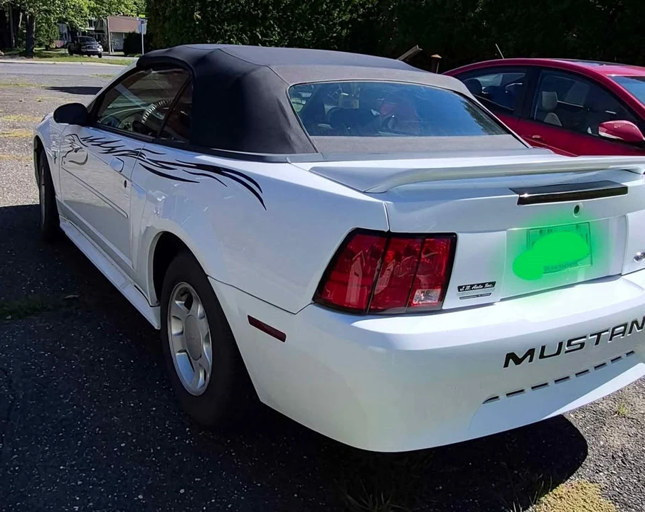 2000 Ford SN95 Mustang - Image 5 of 9