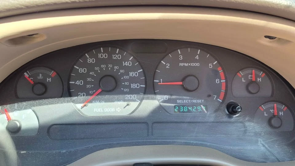 2000 Ford SN95 Mustang - Image 7 of 9