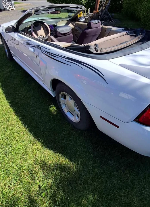 2000 Ford SN95 Mustang - Image 2 of 9