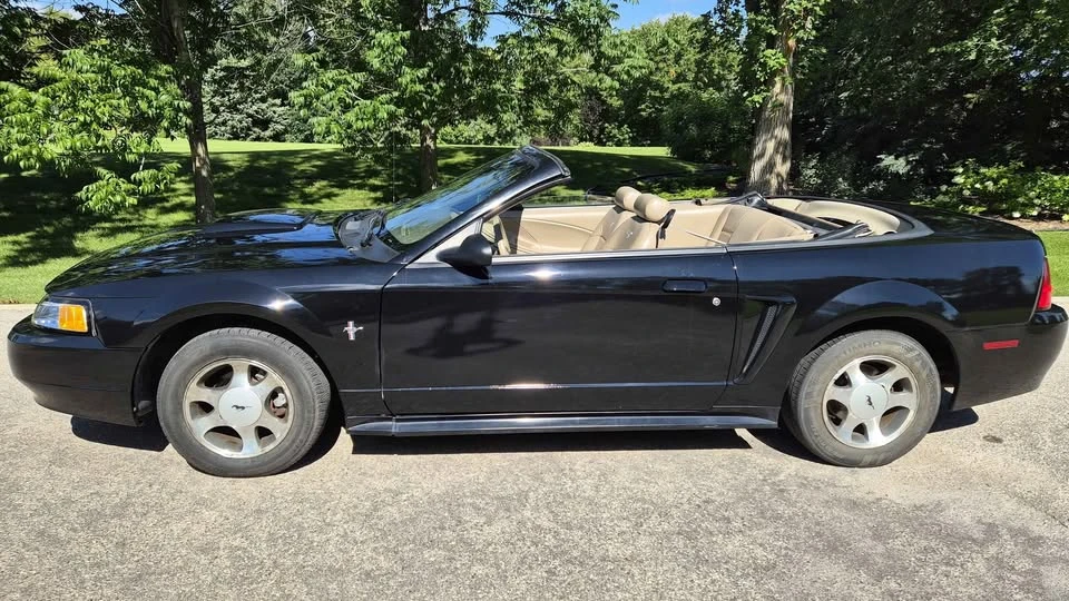 2000 Ford SN95 Mustang - Image 3 of 9