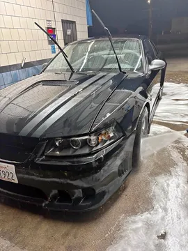 2000 Ford Mustang