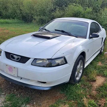 2000 Ford Mustang Coupe