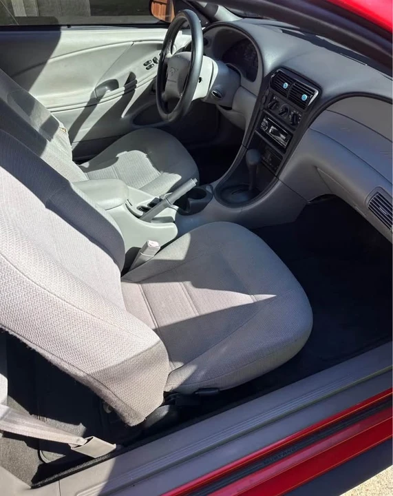 2000 Ford SN95 Mustang - Image 6 of 9