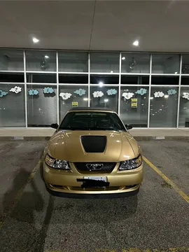 2000 Ford Mustang GT Convertible