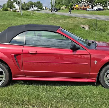 2000 Ford Mustang Convertible