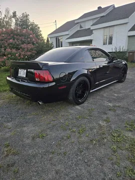 2000 Ford Mustang