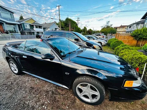 2000 Ford Mustang GT Convertible