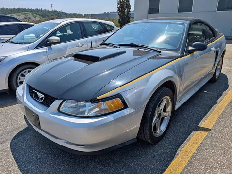 2000 Ford Mustang Coupe