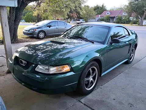 2000 Ford Mustang