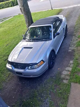 2000 Ford Mustang