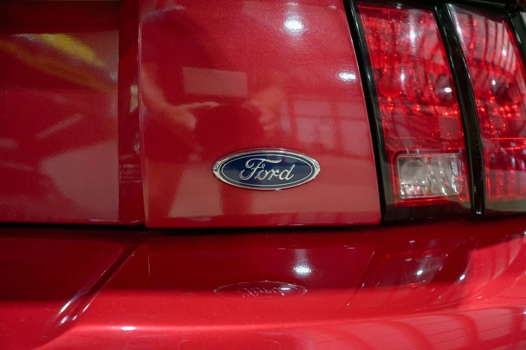 2000 Ford SN95 Mustang - Image 26 of 31