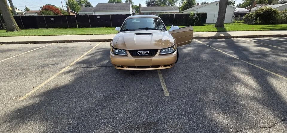 2000 Ford SN95 Mustang - Image 3 of 10