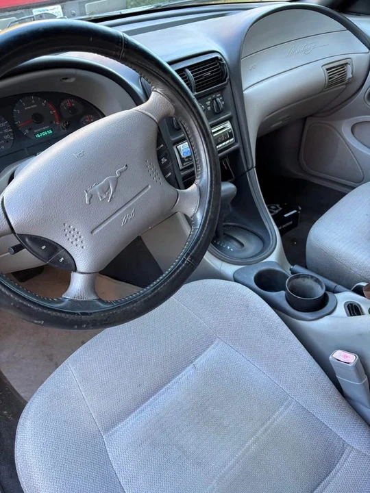 2000 Ford SN95 Mustang - Image 3 of 3