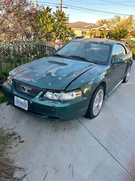2000 Ford Mustang V6 Coupe