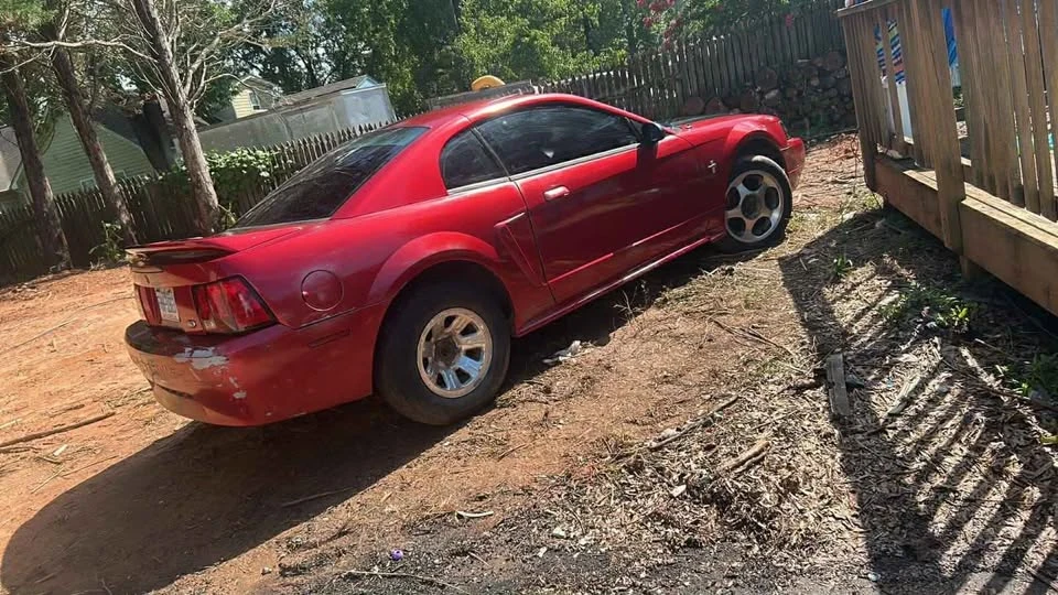 2000 Ford SN95 Mustang - Image 2 of 3