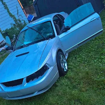 2000 Ford Mustang V6 Coupe 2D