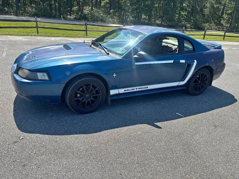 2000 Ford Mustang V6 Coupe 2D