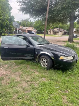 2000 Ford Mustang V6 Coupe 2D