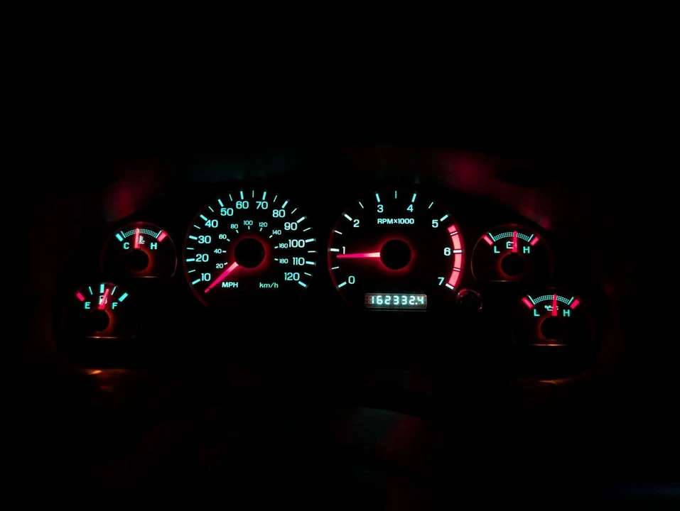 2000 Ford SN95 Mustang - Image 7 of 24