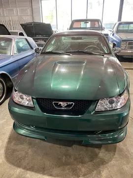 2000 Ford Mustang V6 Premium Coupe
