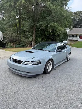 2000 Ford Mustang V6 Premium Coupe 2D