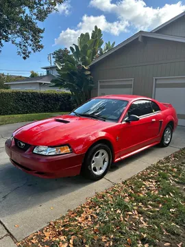 2000 Ford Mustang V6 Standard