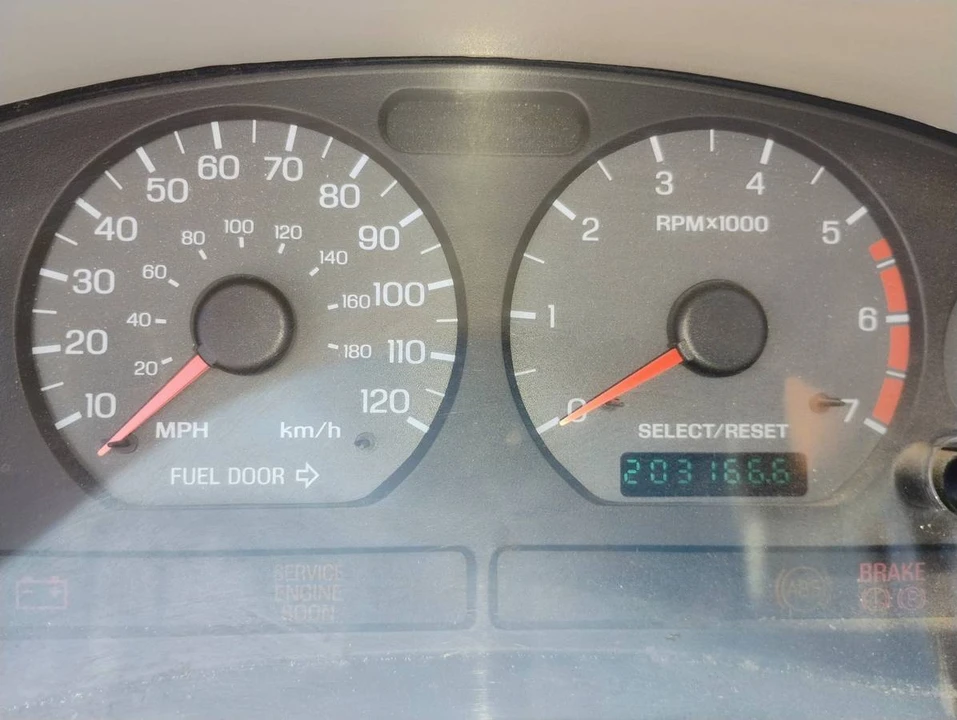 2000 Ford SN95 Mustang - Image 7 of 11