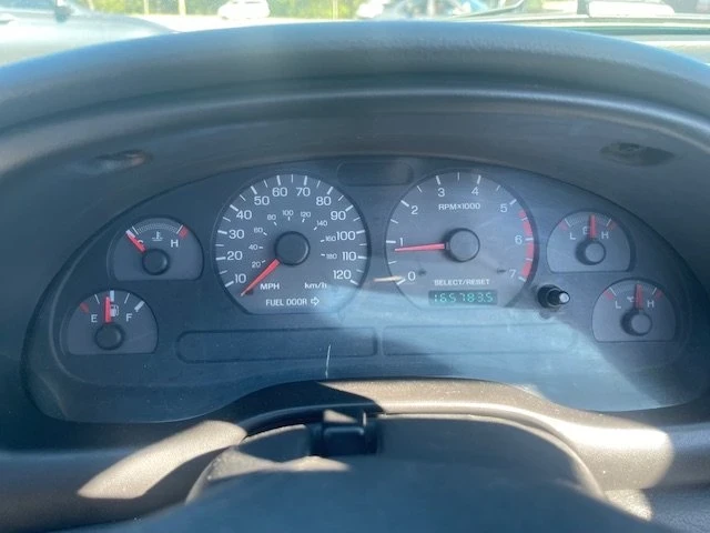 2000 Ford SN95 Mustang - Image 16 of 19