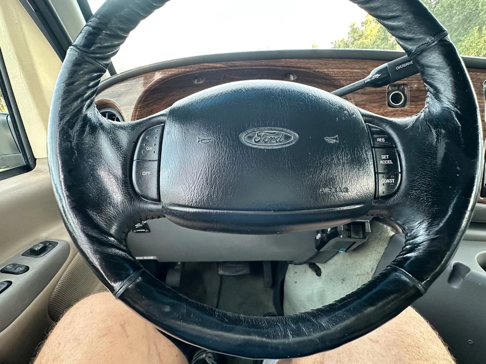 2000 Ford Econoline Van - Image 14 of 21