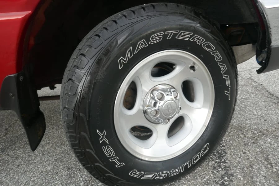 2000 Ford Ranger 3rd Gen - Image 10 of 17