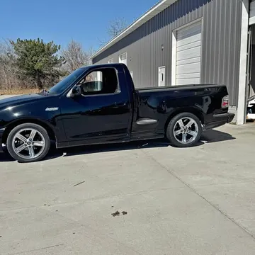 2000 Ford SVT Lightning