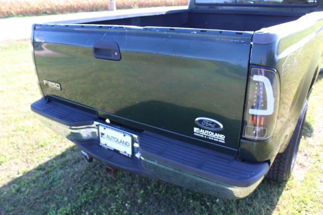 2000 Ford Super Duty 1st Gen - Image 9 of 12