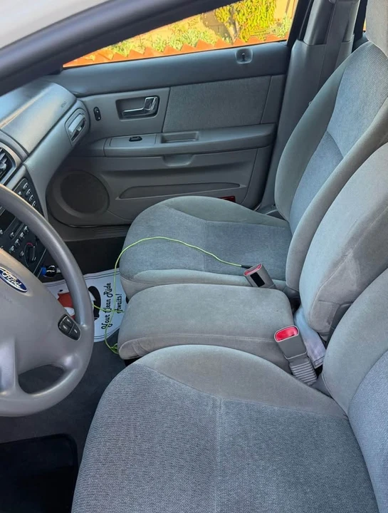 2000 Ford Taurus 4th Gen - Image 3 of 4