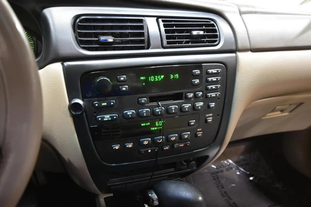 2000 Ford Taurus 4th Gen - Image 17 of 21