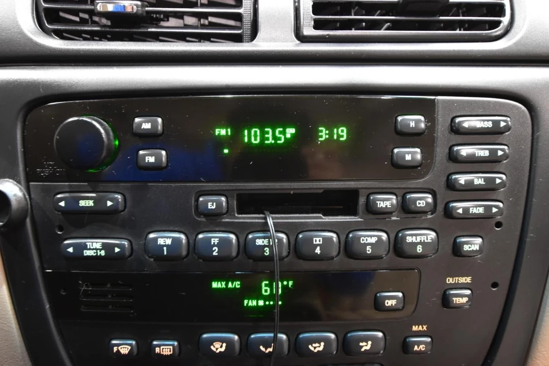 2000 Ford Taurus 4th Gen - Image 18 of 21