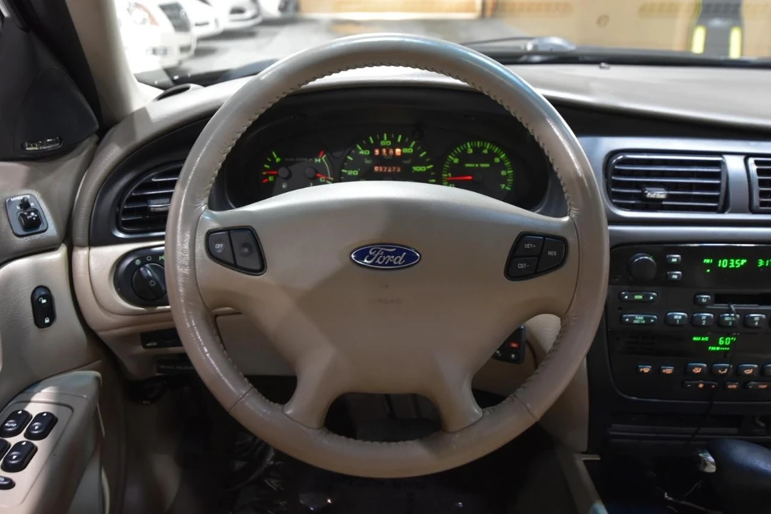 2000 Ford Taurus 4th Gen - Image 13 of 21
