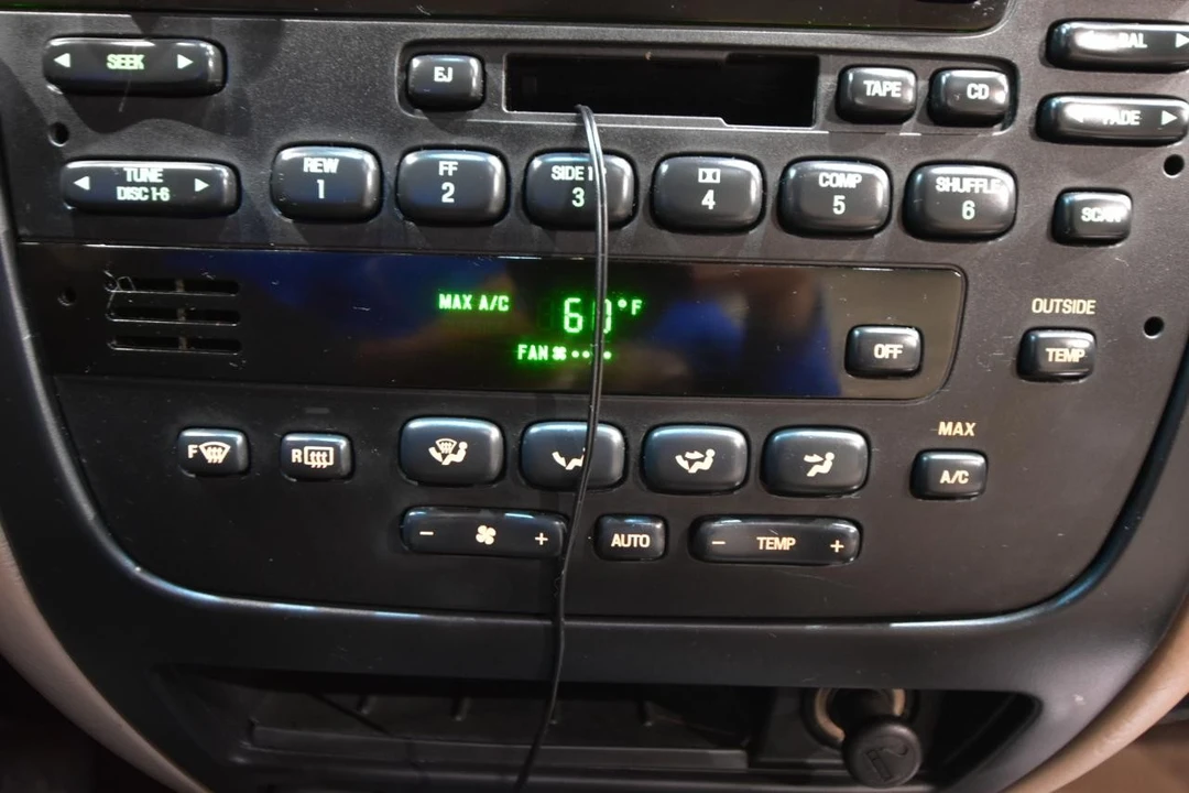 2000 Ford Taurus 4th Gen - Image 19 of 21