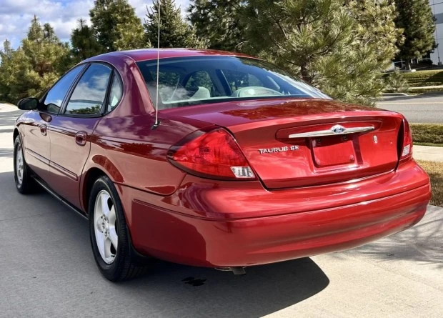 2000 Ford Taurus 4th Gen - Image 2 of 7